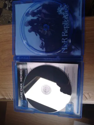 Nier Replicant PS4 come nuovo