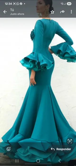 Traje de flamenca verde azulado