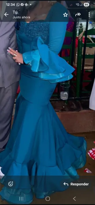 Traje de flamenca verde azulado