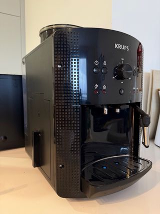 Cafetera Superautomatica Krups Negra