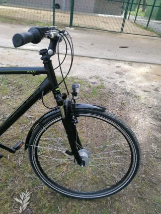 Bicicleta Zundapp T700 Negra con Alforjas