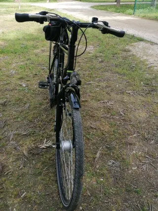 Bicicleta Zundapp T700 Negra con Alforjas