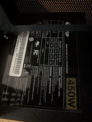 Torre Metalfish T40 y fuente sfx itx