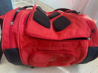 paletero Bullpadel bpp-24001 Vertex 04 Rojo