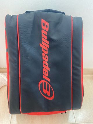 paletero Bullpadel bpp-24001 Vertex 04 Rojo