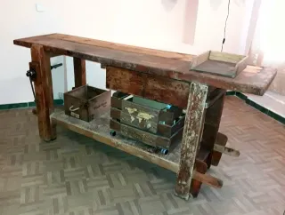 Banco de carpintero antiguo madera 1945