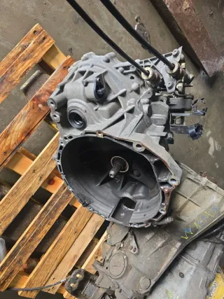 Caja de cambios Nissan Primera Y22di p12