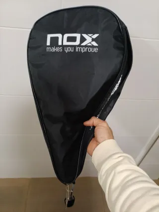 Pala Nox AT 10 Genius Agustín Tapia