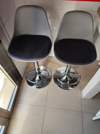 Taburetes de cocina grises (2 unidades)