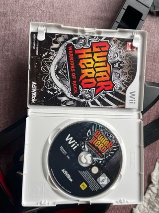 Guitar Hero Warriors of Rock + Chitarra per Wii