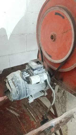 Hormigonera con motor