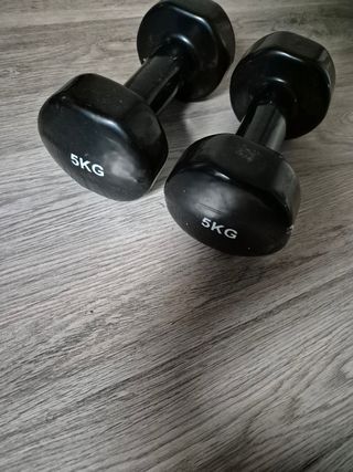 Banco de musculación + pesas + mancuernas