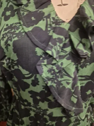 Vestido floral verde y azul El Corte Inglés,Sfera.