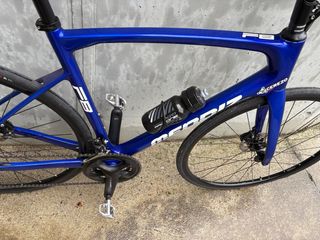 Bicicleta de carretera Mendiz F8 azul
