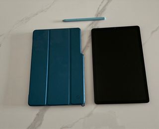 Samsung Tab S6 Lite + Funda + Teclado