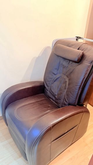 OFERTAS Sillón de masaje de piel marrón como nuevo