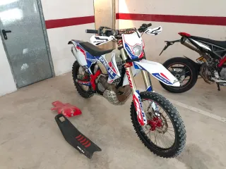 Rieju MR 300 Six Days Enduro