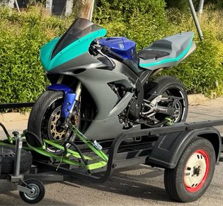 Carenado circuito Yamaha R1 04-06