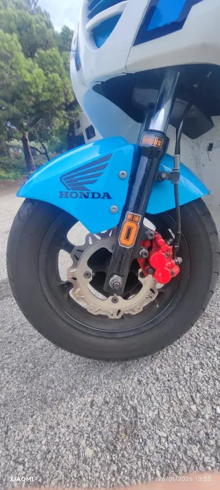 Honda PS 125cc Scooter(Menos de 3000km) Pegatina C
