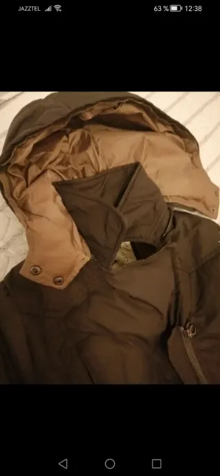 Anorak de plumas marrón