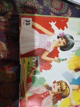 Álbum de cromos Vivimos y Jugamos