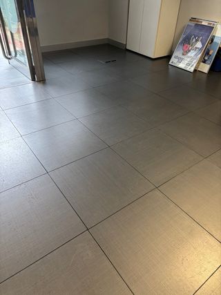 Suelo técnico para oficinas 120 metros cuadrados