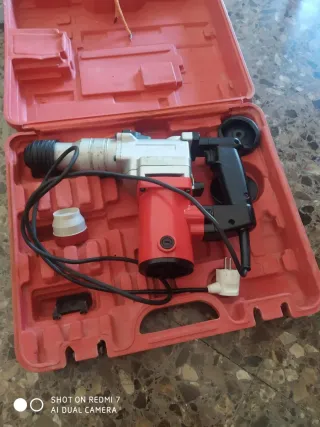 Martillo demoledor con maletín