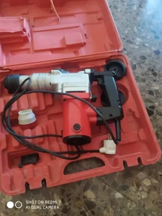 Martillo demoledor con maletín