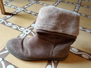 Botas Bontas Marrón Talla 39 Peludas