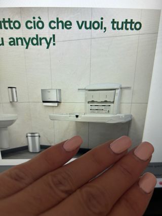 Stazione cambio neonato da parete