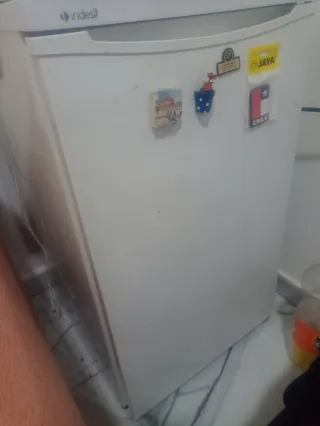 Mini nevera en buen estado