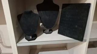 Lote expositores colgantes y anillos