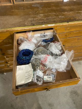 Gran mueble organizador antiguo de madera maciza