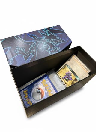 Pokémon TCG: ETB Fuegos Fantasmales (Phant. Forces