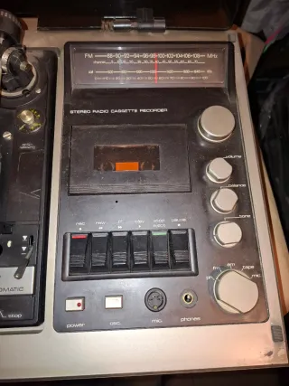 Radio Tocadiscos Dual