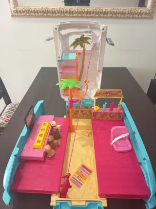 Barbie Coche Perritos DLY 33