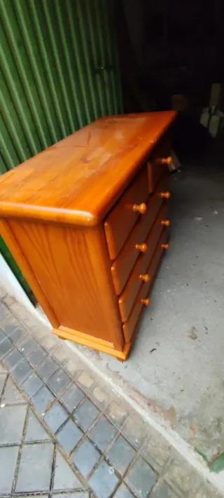 Cómoda television de pino con 6 cajones