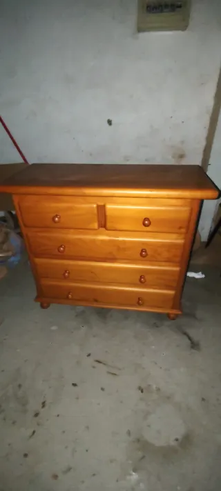 Cómoda television de pino con 6 cajones