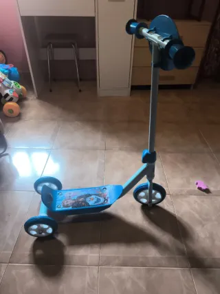 Patinete 3 Ruedas Frozen Azul