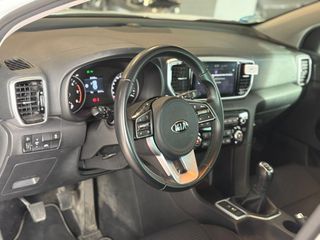 Kia Sportage 1.6 MHEV Black Edition 100kW (136CV) 4x2