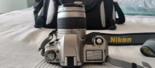 Cámara Réflex Analógica Nikon F65 + Objetivo 28-80