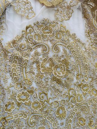 Manton y delantal fallera/alicantina oro