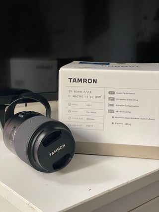 Tamron SP 90mm f/2.8 Di Macro 1:1 VC USD