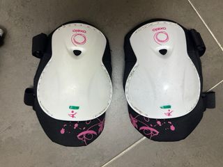 Patines Decathlon niña T30-32 + protectores