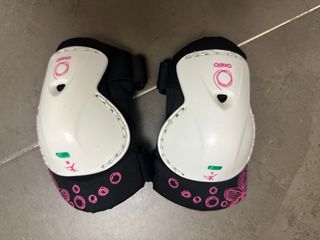 Patines Decathlon niña T30-32 + protectores