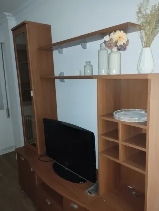 Mueble de TV madera y cristal