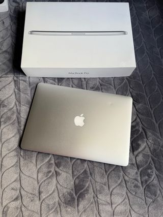 MacBook Pro 15” 2015 i7 16GB RAM Plata