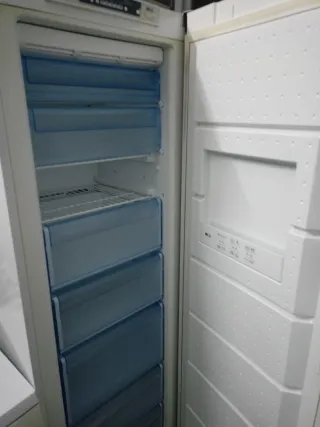 Congelador Vertical no Frost