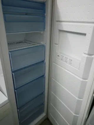 Congelador Vertical no Frost