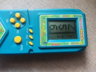 Juego portátil vintage .Puzzle Brick